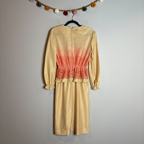 Vintage 1970's Leslie Faye tulip print peplum dress - Picture 4 of 4